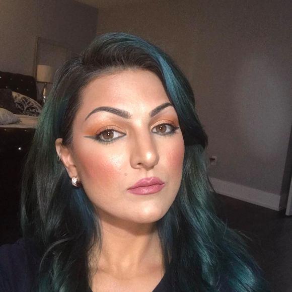 Meet your Posher, Lilly - Picture 1 of 1